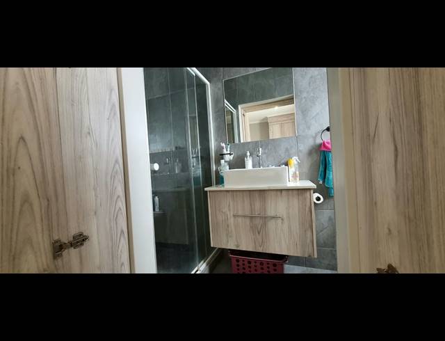 2 BEDROOM HOUSE FOR SALE IN HOOGLAND